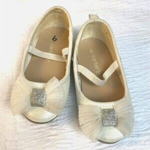 Toddler Girls Carter's Flat White Dress Shoes with Bow and Strap Size 6 Toddler